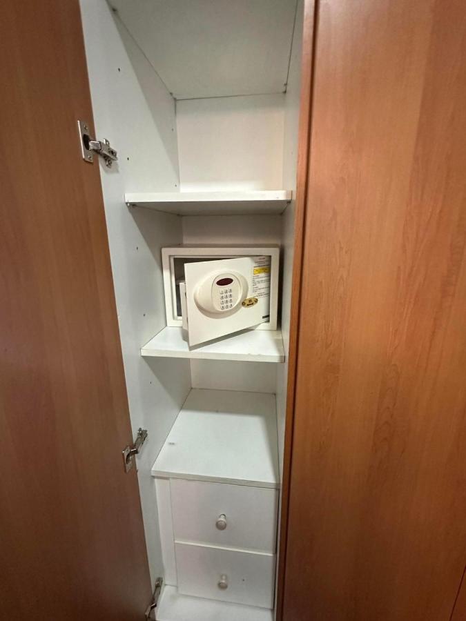 Suites De Marina Manila With Netflix Εξωτερικό φωτογραφία